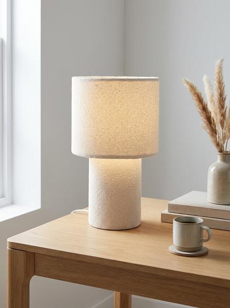 FOTO: Sinsay ima predivne stolne lampe. Ovih 15 kupujemo za manje od 15 eura