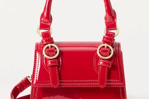 FOTO: Crvena je ultimativna zimska boja. Izdvojili smo 15 najljepših crvenih komada