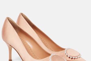 FOTO: MyTheresa je hrpu Manolica snizila i do 50%. Hitamo po ove salonke, sandale i balerinke