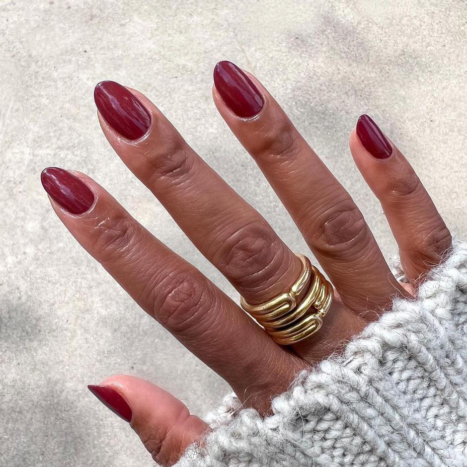zimske boje lakova za nokte | Autor: Instagram @themaniclub