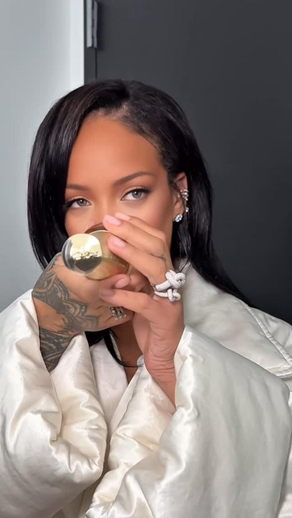  | Autor: Instagram @badgalriri