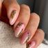 FOTO: Blagdanske manikure ne moraju biti kičaste, ovih 15 će se svidjeti i minimalisticama