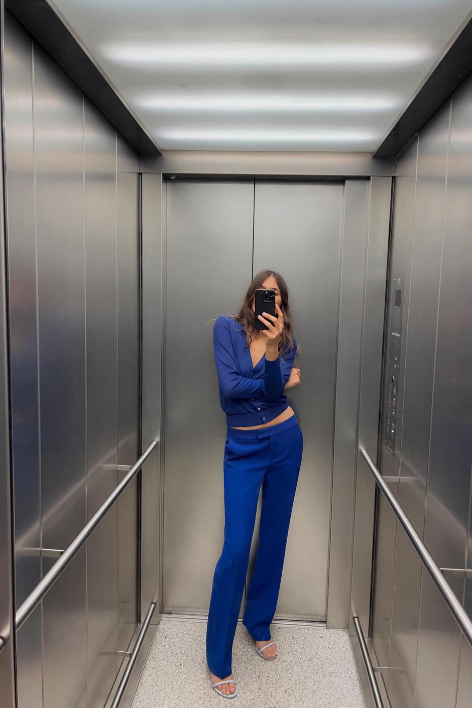 Foto: Zara, hlače u kraljevsko plavoj boji | Autor: 
