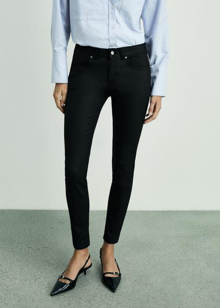 FOTO: Mango Outlet nas nikada ne razočara, ovih 15 komada kupujemo za manje od 20 eura