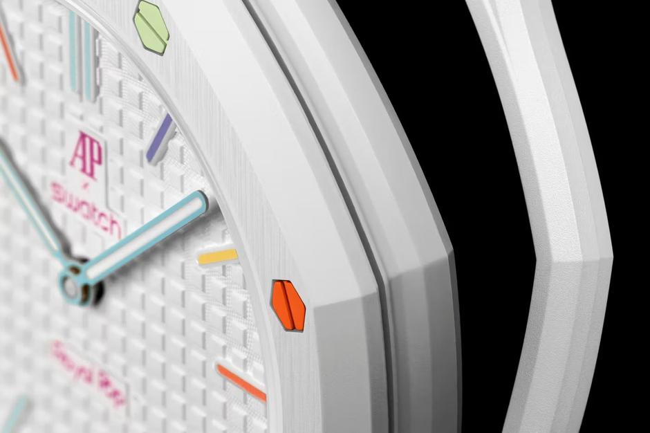  | Autor: Swatch / Audemars Piguet