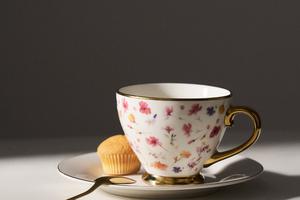 FOTO: Vrijeme je za makeover u ormariću sa šalicama. Evo najljepših proljetnih primjeraka