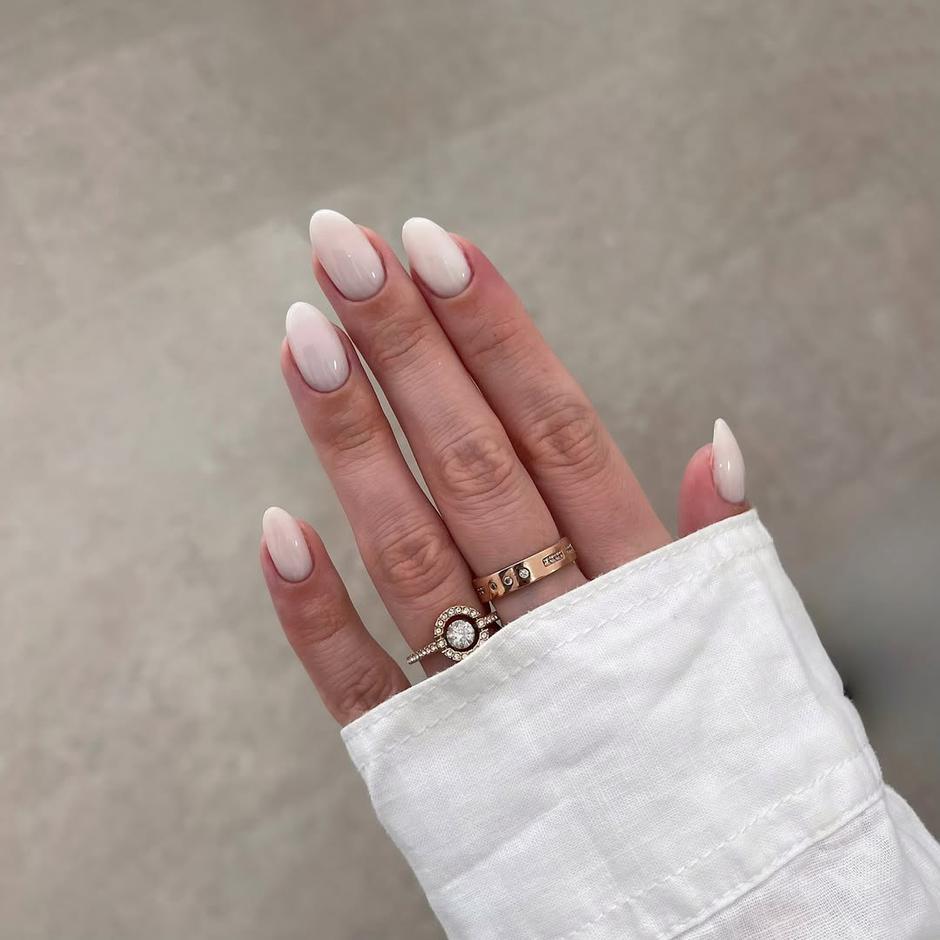  | Autor: Instagram @castella.nails