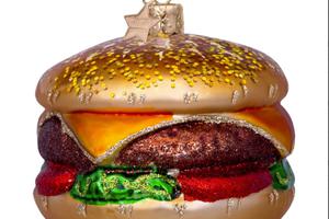 FOTO: Shareno ima baš otkačene 'kuglice' za bor - u obliku psa, torbice, hrane..