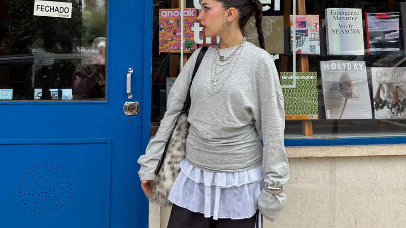 Za dane kad se ne mo&zcaron;e&scaron; odlu&ccaron;iti &zcaron;eli&scaron; li nositi suknju ili trenirku rje&scaron;enje je ovaj zanimljiv komad