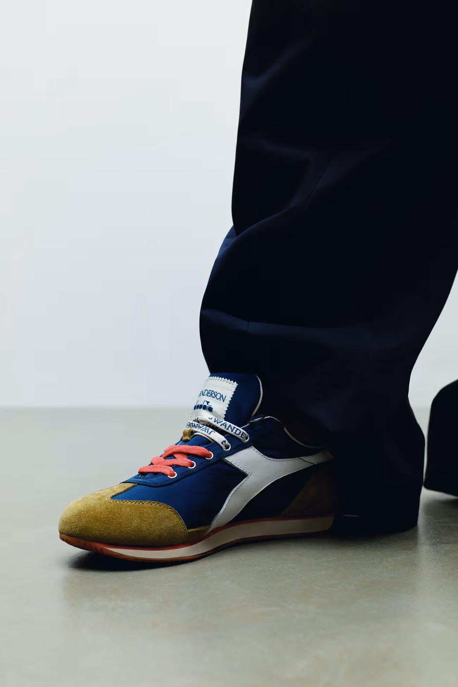  | Autor: Diadora
