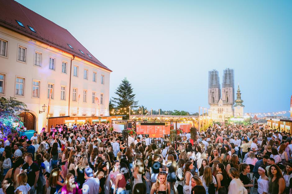  | Autor: Baš Naš Sunset festival
