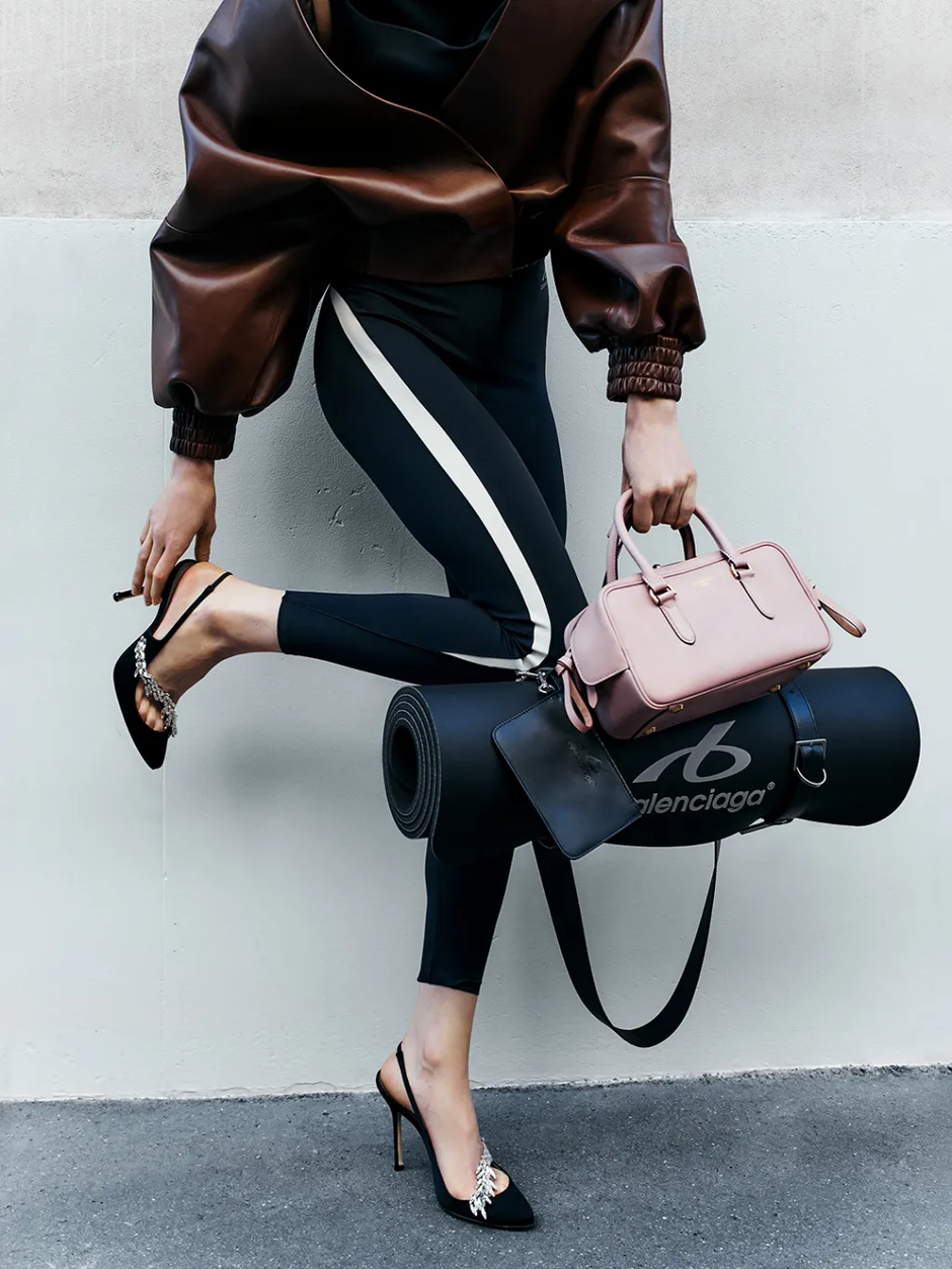  | Autor: Balenciaga x Manolo Blahnik