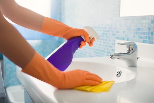 5 presudnih stvari koje sam naučila od čišćenja kuća kako bih uzdržavala svoju djecu