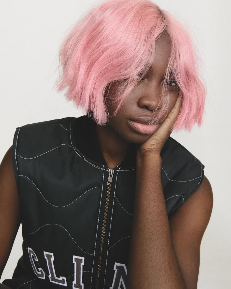  | Autor: Instagram @zoeirwinhair