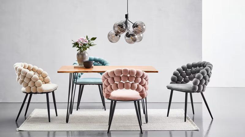 Potpuno osvje&zcaron;enje blagovaonice donose ovi neobi&ccaron;ni stolci. Dolaze u 4 boje i super je kombinirati ih