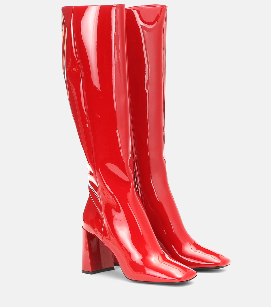 crvene čizme | Autor: MyTheresa