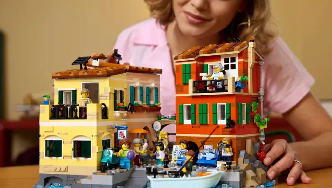 Lego set Italian Riviera