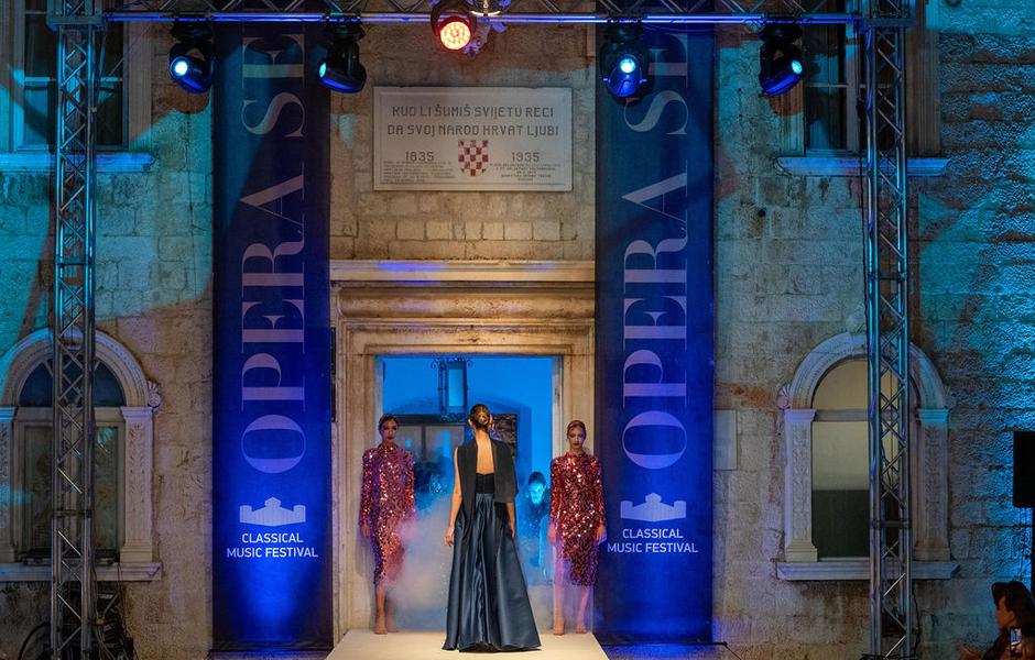  | Autor: Ivan Santro