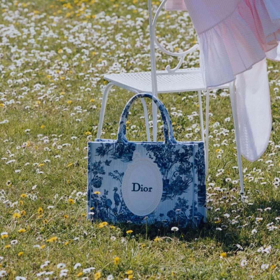  | Autor: Jean-Marie Binet i Maytwentyone za Dior