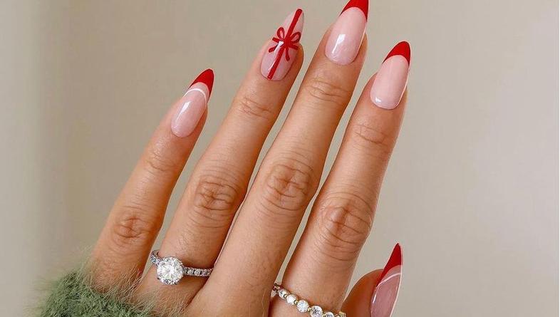 Kako stilizirati nokte za Božić