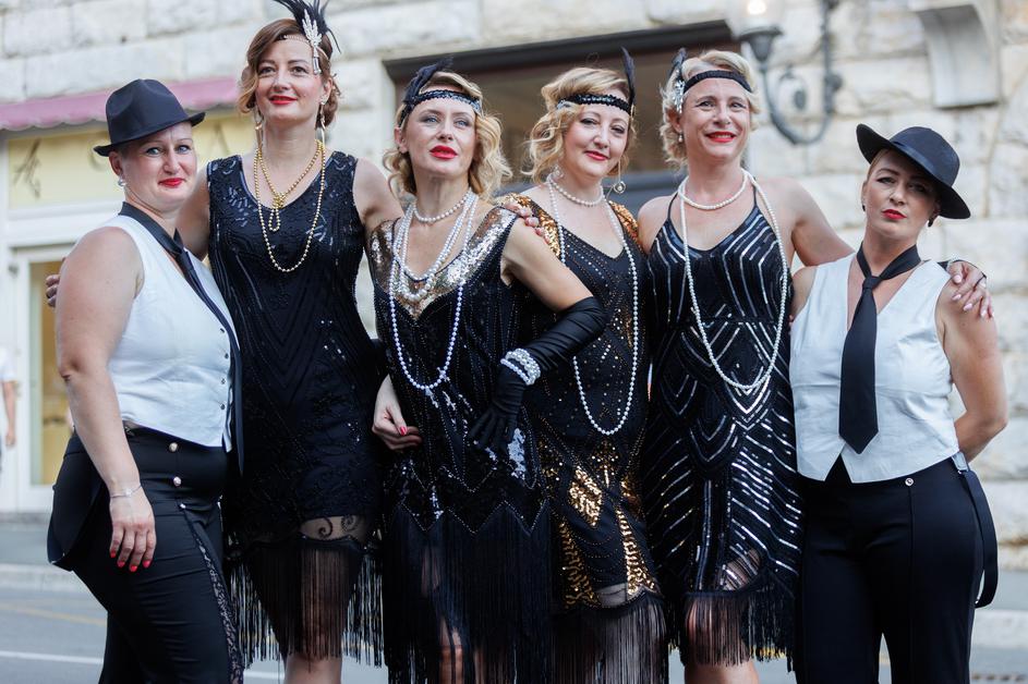 FOTO Fenomenalni stylinzi s događanja Retro Opatija koje je spojilo stare automobile, modu i glazbu