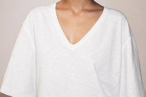 FOTO: Bijeli T-shirt je klasik. Iz Zarine ponude odabrali smo 25 bijelih majica, a svaka je posebna