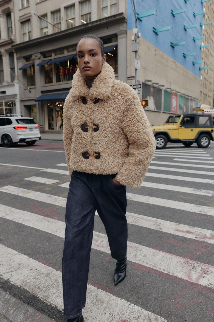 FOTO: Osim teddy kaputa, jako volimo i teddy jakne. Evo najljepših iz ponude