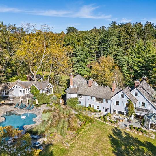 Drew Barrymore prodaje kuću