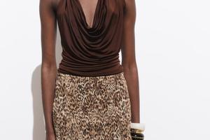 FOTO: Drapirani topovi svaki outfit podižu na višu razinu. Ovo su najljepši modeli