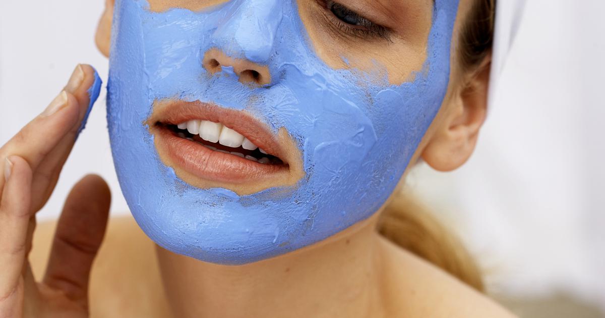 Когда будет следующая маска. Маска косметологическая полиэтилен. Синяя Nila маска для лица. Argila. Royer cosmetique Masque visage нежная тающая маска.