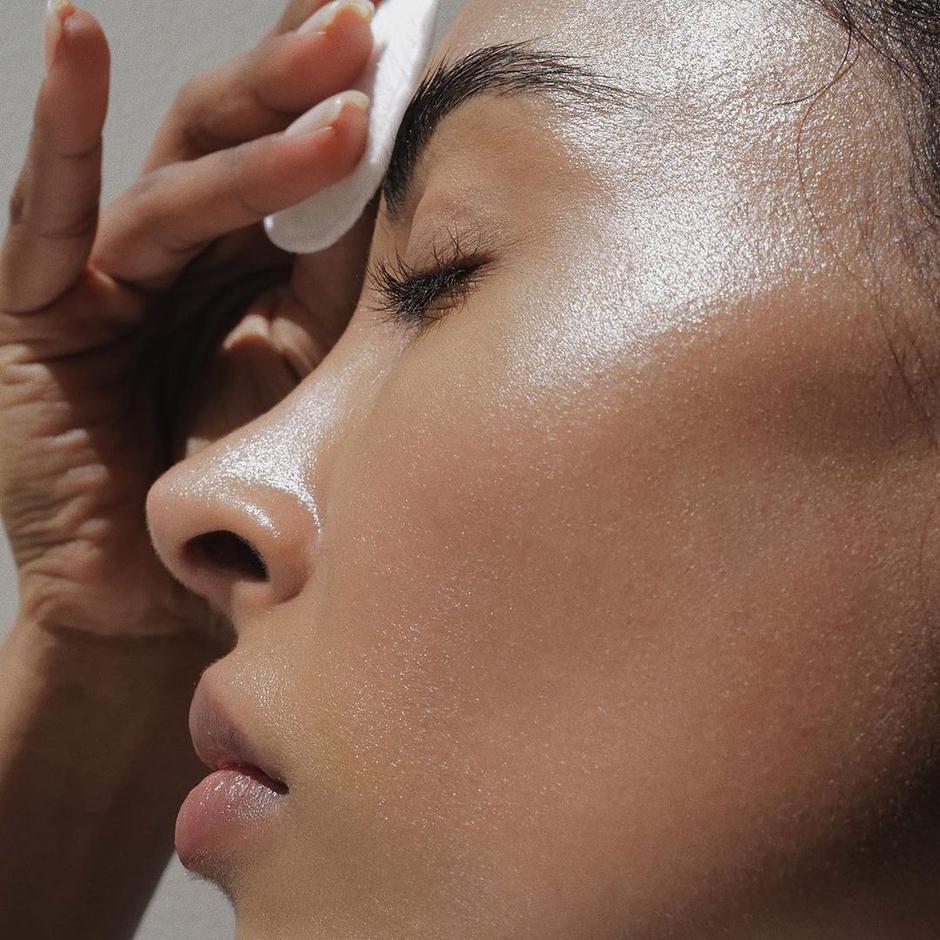 dvostruko čišćenje lica | Autor: Instagram @clinique